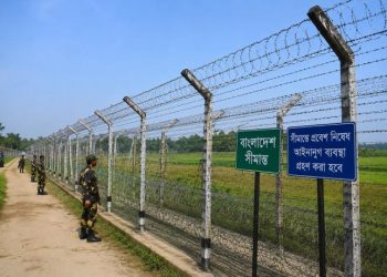 ভারত-মিয়ানমার সীমান্তে কাঁটাতারের বেড়া নির্মাণ করবে বাংলাদেশ: সংসদে স্বরাস্ট্রমন্ত্রী