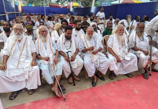 কুষ্টিয়ার ছেউড়িয়ায় বাউলসম্রাট লালন শাহের দর্শনে শুরু হয়েছে তিন দিনের ‘পাগলের মেলা’