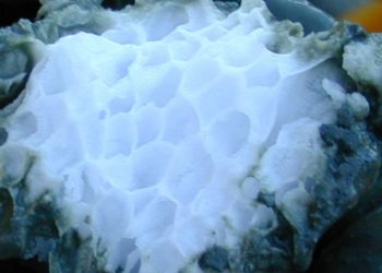 Bangladesh finds 17 to 103 tcf gas hydrates in Bay of Bengal