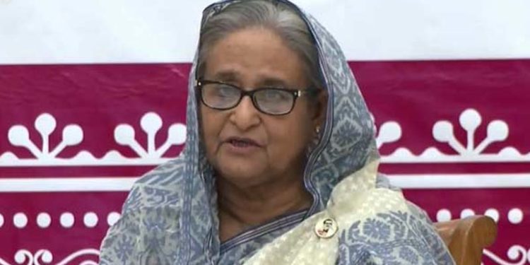 It is more fun to read a book by hand: PM