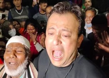 This time the artist who cried with Riaz cried happily