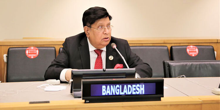 B’Desh FM Momen presents update info on Bangladesh’s continental shelf to UN