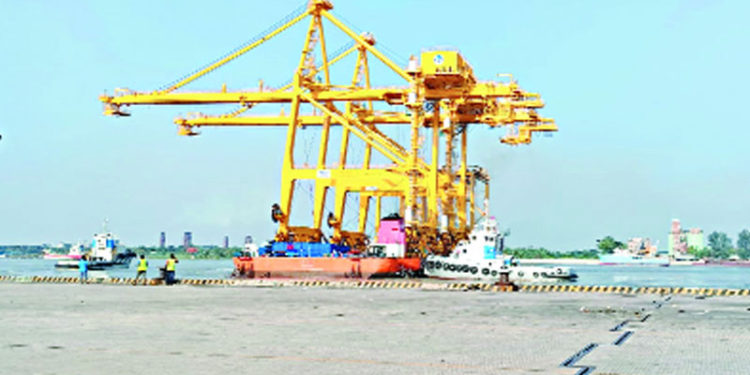 Loading and unloading of goods: Four gantry cranes are being added at Chittagong port