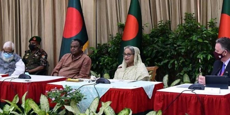 PM urges US businessmen to invest in Bangladesh