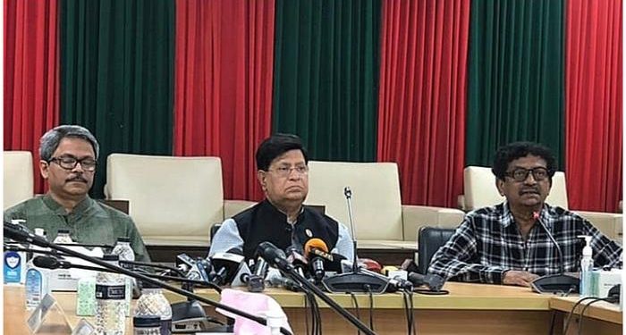 When I turned on the camera, it seemed that Bangabandhu was wandering in Kolkata: Gautam Ghosh