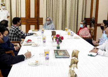 Indian filmmaker Gautam Ghosh meets the Prime Minister