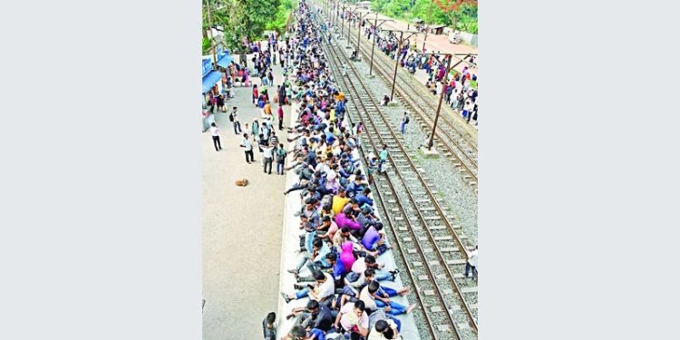 Uninterrupted Eid journey, everyone is leaving Dhaka in a hurry