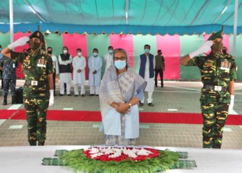PM visits Tungipara home crossing Padma Bridge, offers prayer at Bangabandhu’s mausoleum