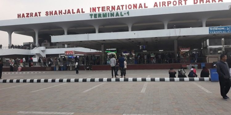 Bangladesh FM Dr. Momen displeased over mismanagement at Dhaka airport