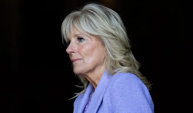 US First Lady is infected with Corona
