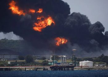 121 injured including minister in fuel depot fire due to lightning in Cuba