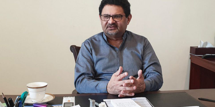 Pakistan’s finance minister announced his resignation