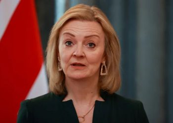 Lease Truss promises to fix fuel prices