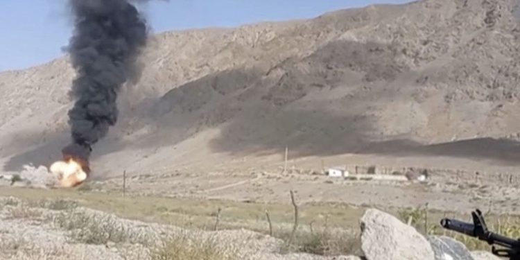 Kyrgyzstan reports heavy fighting with Tajikistan, 24 killed