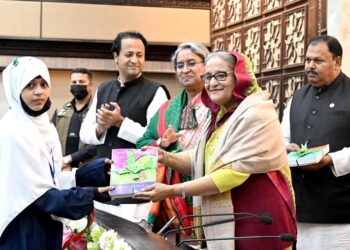PM launches nationwide free textbook distribution