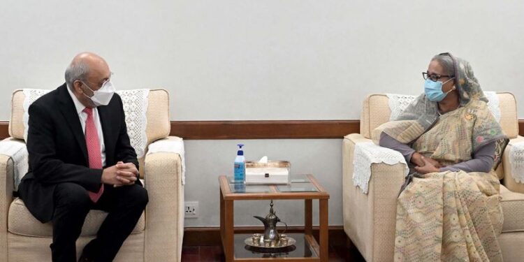 PM seeks WHF’s cooperation in basic medical science research
