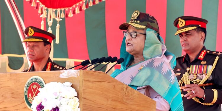 Govt collecting modern, time-befitting war weapons for armed forces: PM