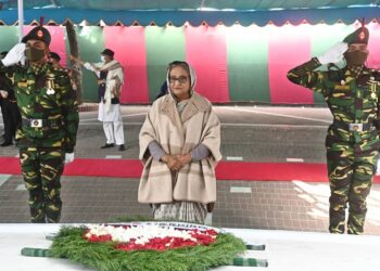 PM pays homage to Bangabandhu at Tungipara