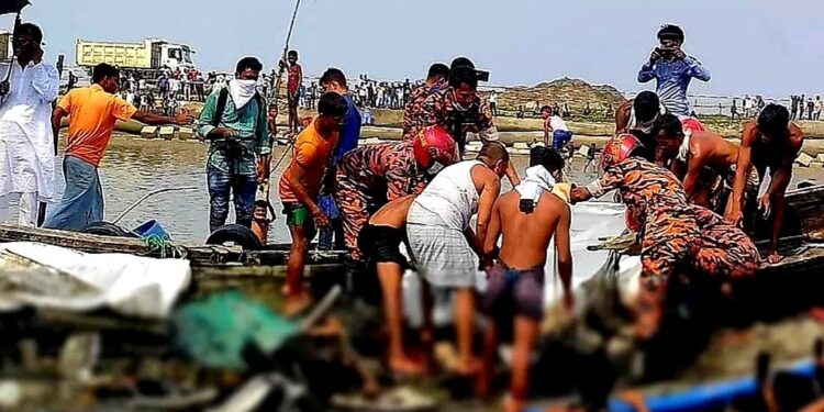 Cox’s Bazar: 10 fishermen found decaying in sunken trawler