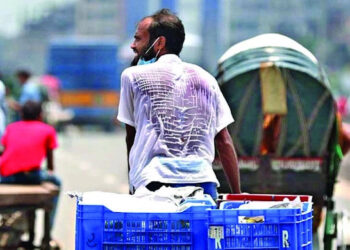 Severe heat wave grips some parts of Bangladesh