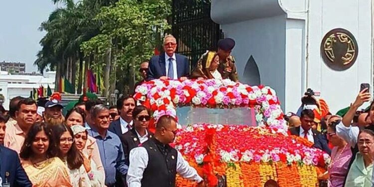 Bangabhaban gave a royal farewell to Abdul Hamid
