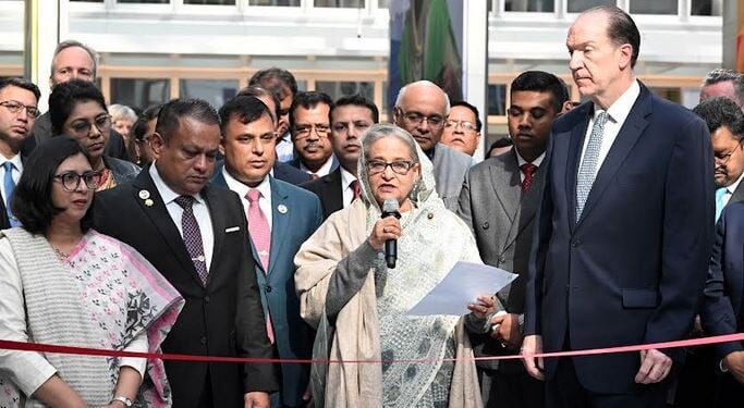 Let’s work together for bright future, PM tells WB