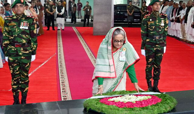 PM pays homage to Bangabandhu on AL’s 74th founding anniversary