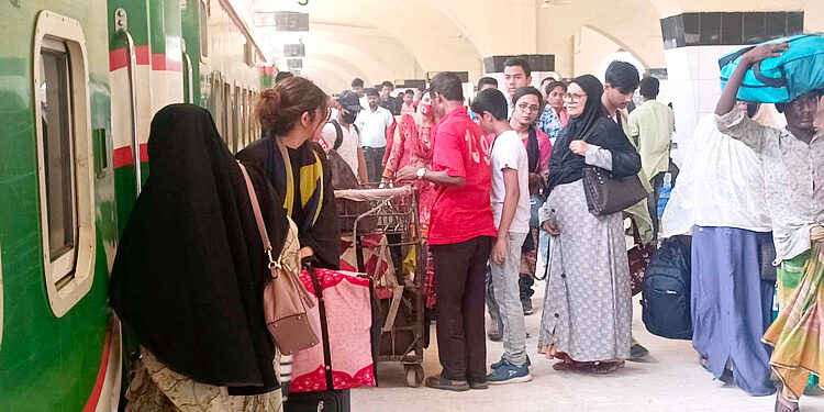 On the second day of the Eid journey, 54 pairs of trains are running, leaving on time