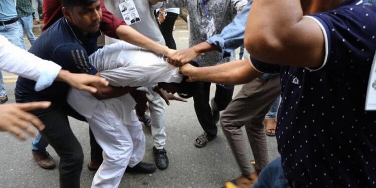 Hero Alam beaten up, taken to hospital
