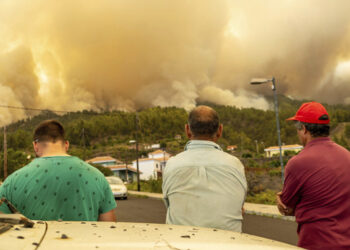 Thousands evacuated after fire on Spain’s La Palma