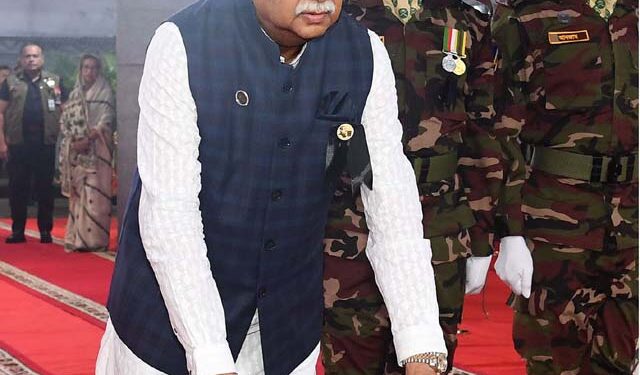 President pays tributes to Bangabandhu at Dhanmondi