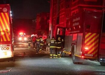 Building fire in S.Africa kills 52