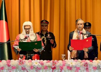 President administers oath to new Chief Justice Obaidul Hassan