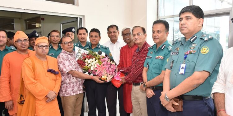 DMP chief to inspect security measures at puja mandops in the city