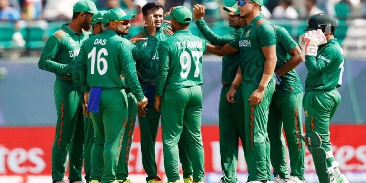 Bangladesh won the toss and fielded Sheikh Mehdi in place of Mahmudullah