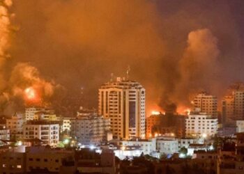 Hamas threatens hostages as Israel tightens Gaza siege