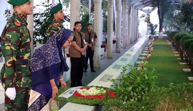 PM pays homage to Russell, other martyred family members