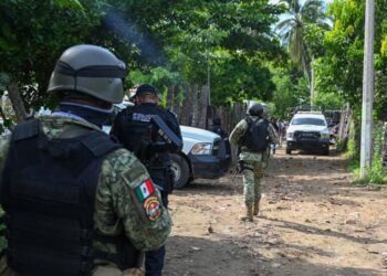 Armed attacks in Mexico leave 22 dead, including 12 police