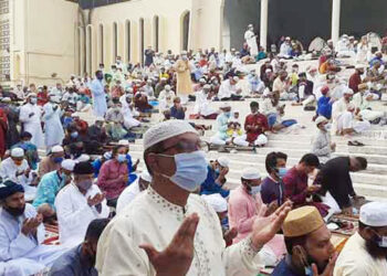 Prayers in mosques for Palestinians