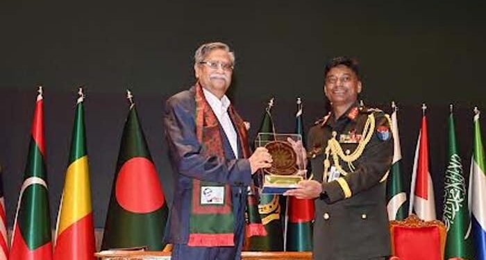 President asks DSCSC graduates to use knowledge for people’s wellbeing