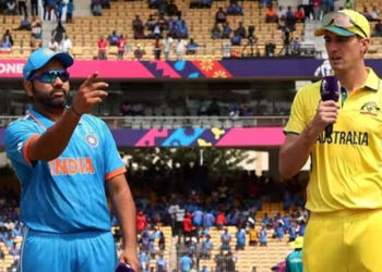 Australia won the toss and sent India into bat