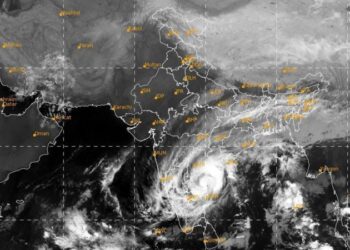 Cyclone Migjaum rages in South India, Chennai under water, eight dead