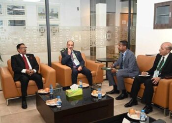 AL holds meeting with OIC election observer team on national polls