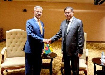B’ Desh FM Dr. Hasan Mahmud meets Indian Counterpart Dr. S. Jaishankar at NAM Sideline
