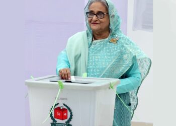 Sheikh Hasina casts vote at Dhaka City College centre this morning