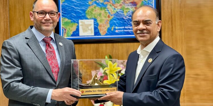 Bangladesh: Peter Haas expressed interest in selling Boeing