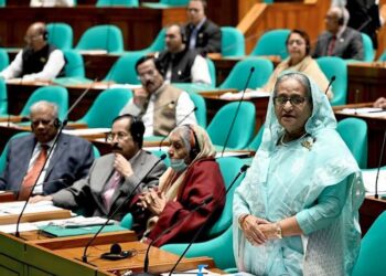 Awami league committed to continue development spree in next 5 yrs: Hasina