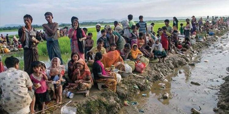 Rohingyas are again at the border to enter Bangladesh