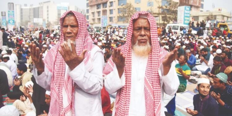 With the sound of ‘Amin Amin’ Turag arrow, the last prayer is over