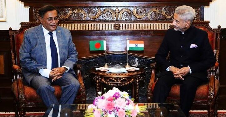 Dhaka, New Delhi to work together to solve Rohingya crisis: Hasan